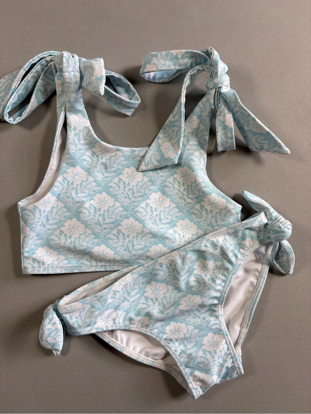 Minnow Swim Toddler Girls 5-6T Floral Two Piece Swimsuit Blue/White Coastal Prep